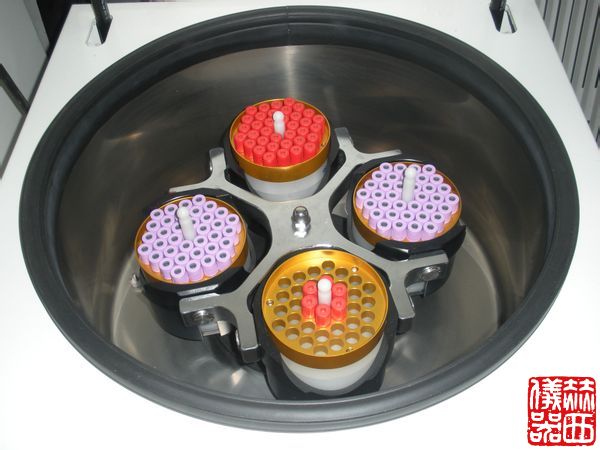 图文讲解自动脱盖离心机如何自动脱帽全过程